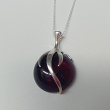 Click to view detail for HWG-096 Pendant Round, dark amber $74